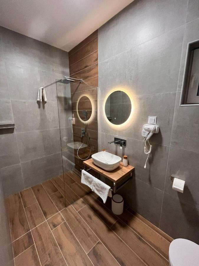 Venite Rooms Velika Екстериор снимка